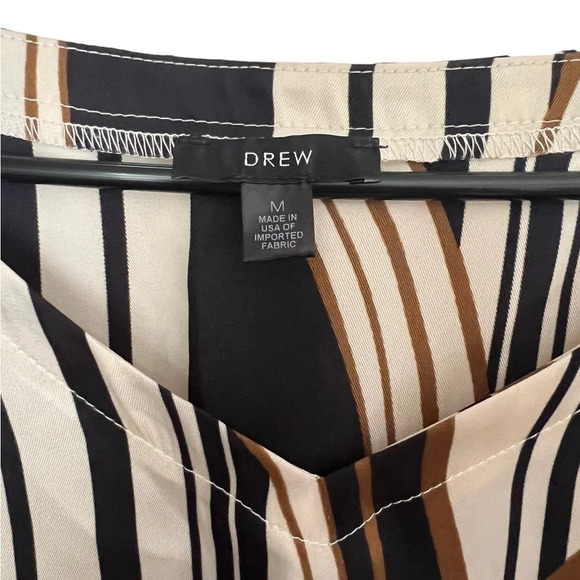 Drew Open Sleeve Pattern Blouse - Picture 3 of 5